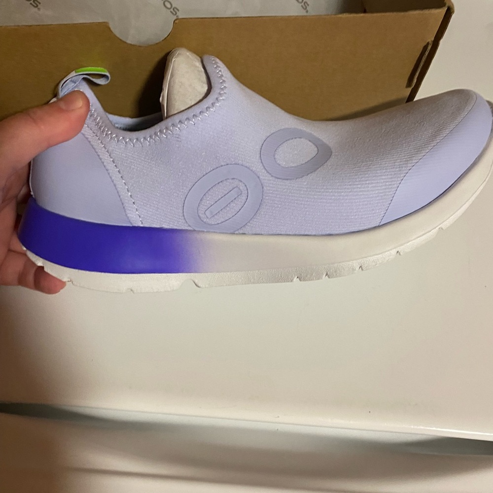 Oofos OOmg eeZee Low Shoes Slip On Blue Recovery Sneaker Women's Size 8